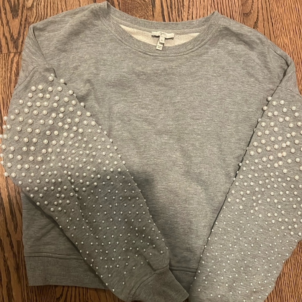 *5/26 Last Chance* Joie Cotton and Pearl Sweatshirt